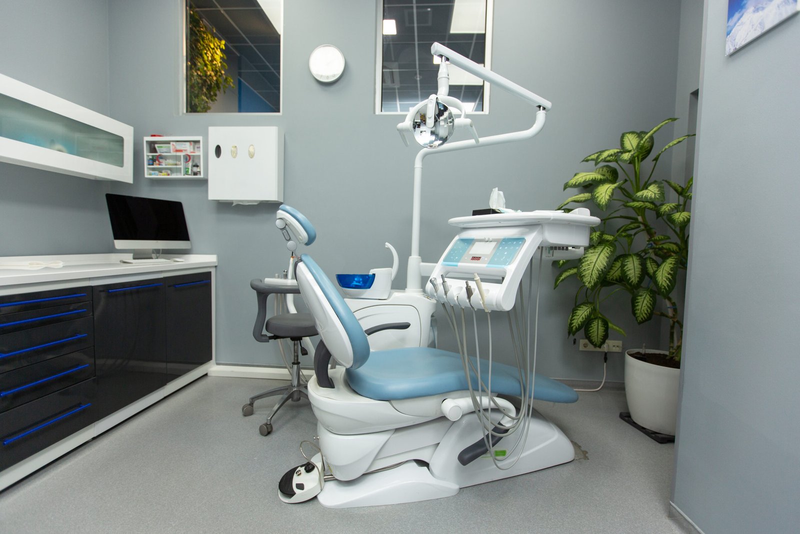 Dental Center in Mayur Vihar