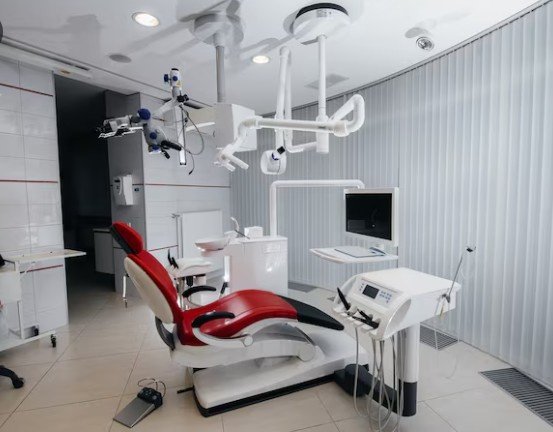 Dental Clinic in Mayur Vihar