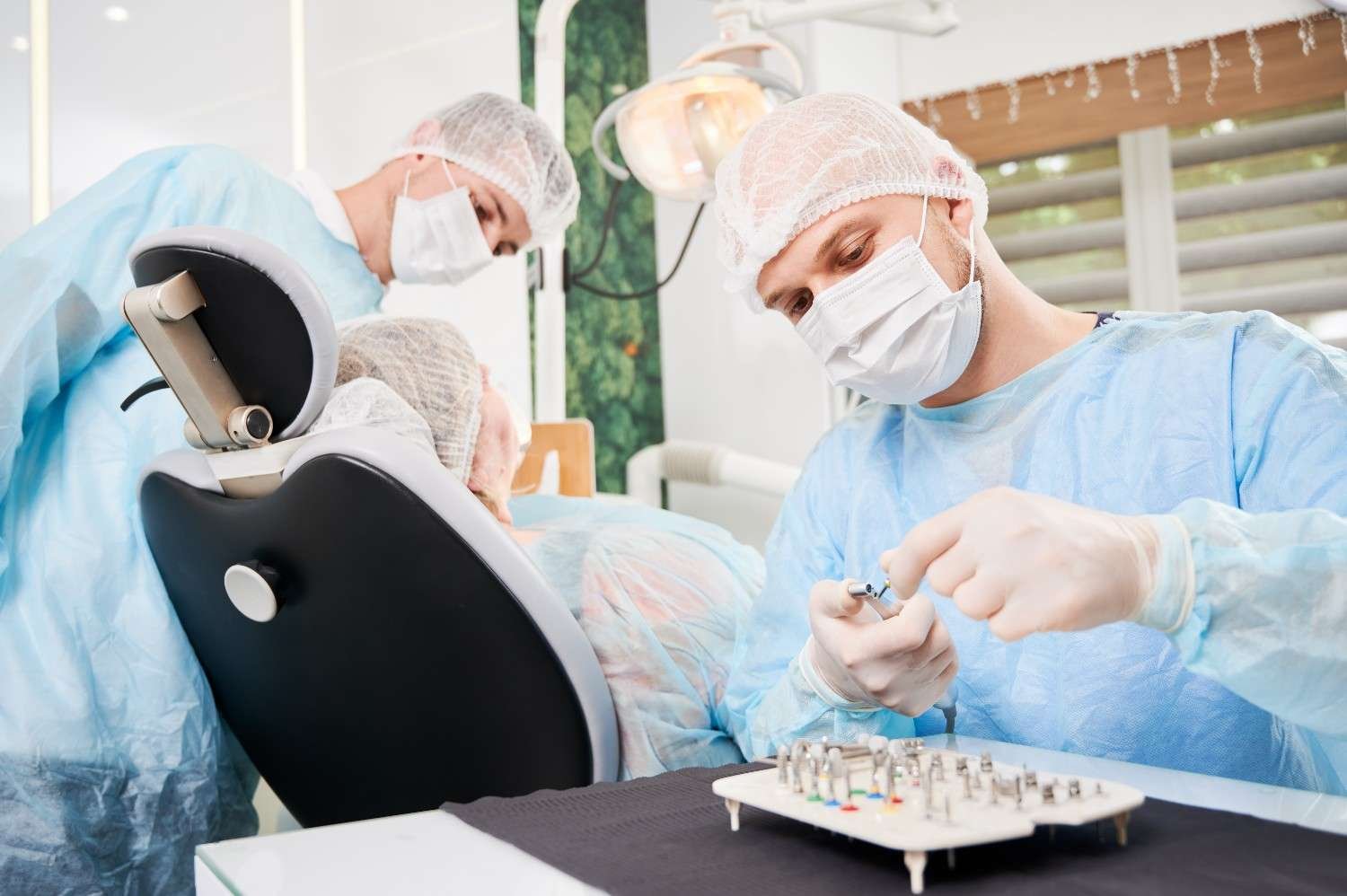 Best Dental Implant Surgeon in Ashok Vihar
