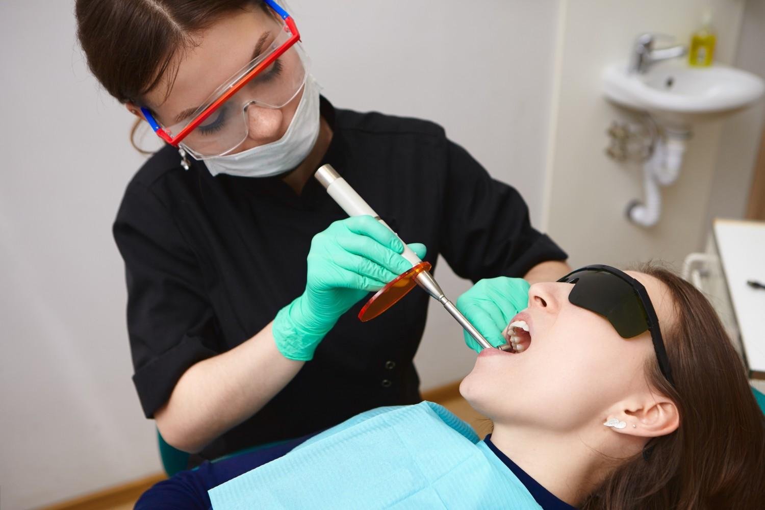Best Dental Filling Treatment in Delhi